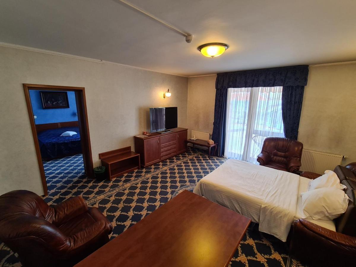 Golden House Hotel